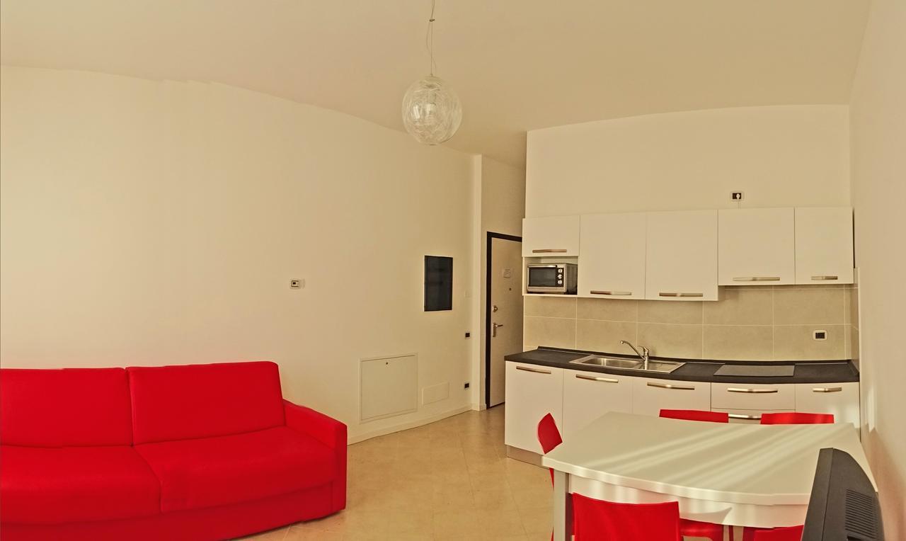 Campione Ora Apartments By Gardadomusmea كامبيوني ديل غاردا المظهر الخارجي الصورة