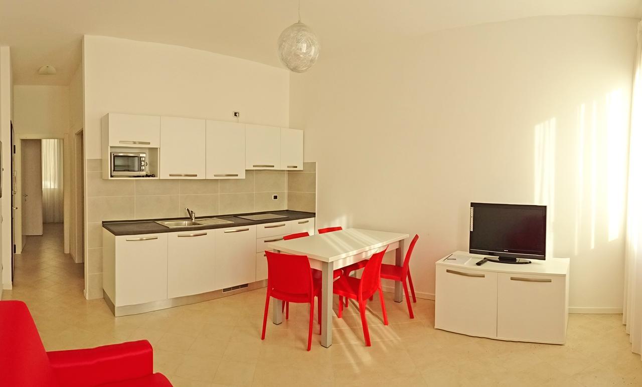 Campione Ora Apartments By Gardadomusmea كامبيوني ديل غاردا المظهر الخارجي الصورة