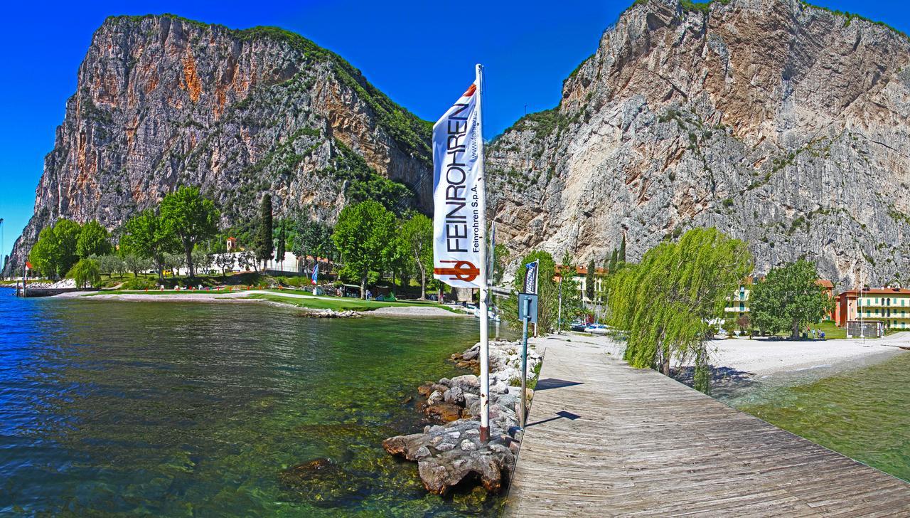Campione Ora Apartments By Gardadomusmea كامبيوني ديل غاردا المظهر الخارجي الصورة